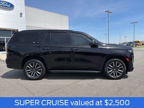 Used 2023 Cadillac Escalade Sport AWD/4WD image 2