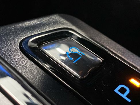 New 2025 Ford F150 XLT w/ Equipment Group 302A MID image 48