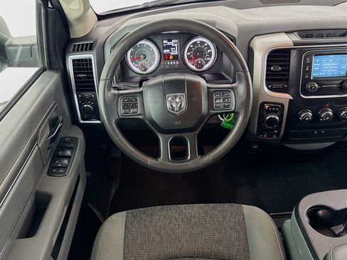 Used 2019 RAM 1500 Classic SLT image 16