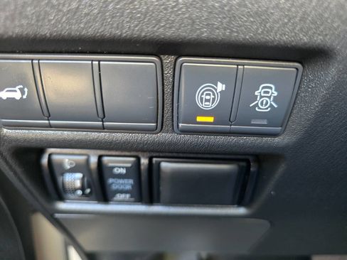 Used 2019 Nissan Armada SL w/ Premium Package image 14