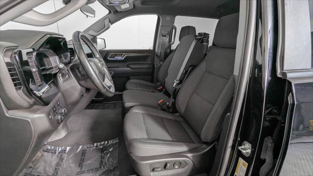 Used 2023 Chevrolet Silverado 1500 LT AWD/4WD image 14