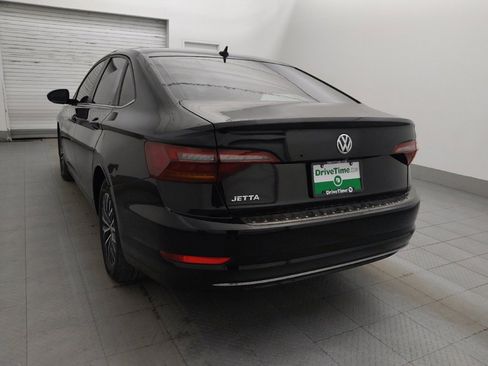 Used 2019 Volkswagen Jetta SE w/ Cold Weather Package FWD image 5