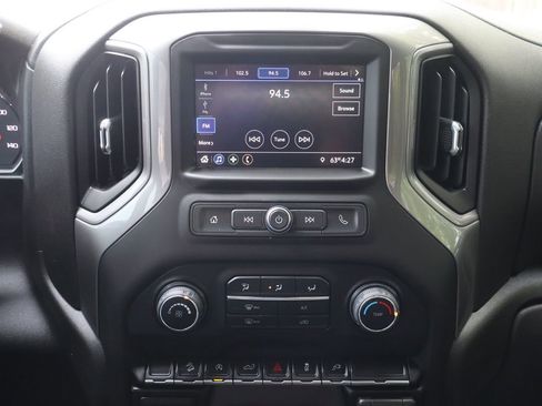 Used 2022 Chevrolet Silverado 1500 Custom Trail Boss w/ Safety Confidence Package AWD/4WD image 34