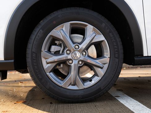 Certified 2026 Honda HR-V LX image 14