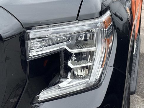 Used 2022 GMC Sierra 1500 AT4 w/ AT4 Premium Package image 10