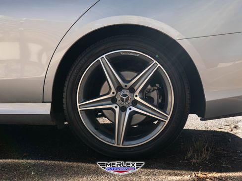 Used 2017 Mercedes-Benz E 300 image 12