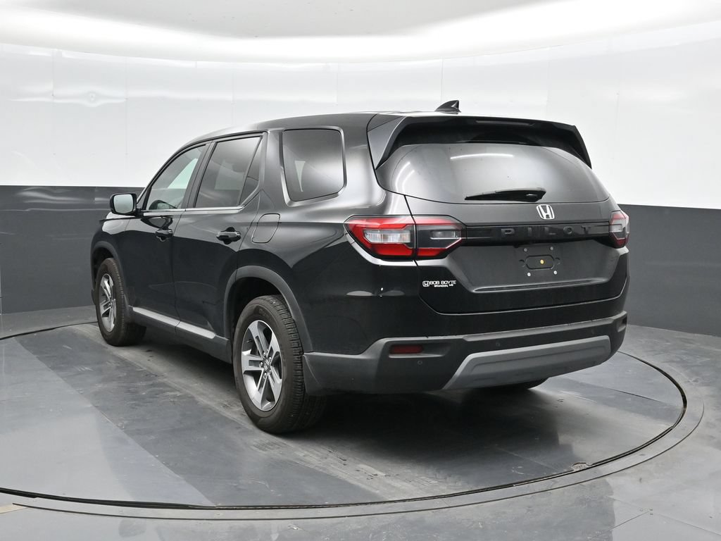 Used 2025 Honda Pilot EX-L image 9