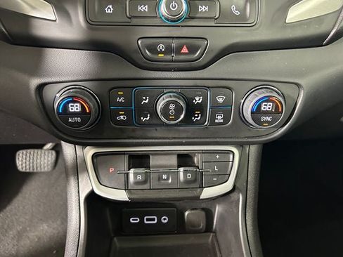 Used 2023 GMC Terrain SLE w/ Driver Convenience Package FWD image 21