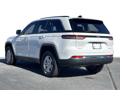 Used 2023 Jeep Grand Cherokee Laredo image 20