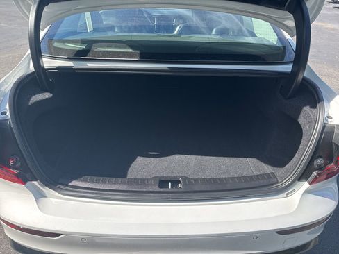 Used 2024 Volvo S60 B5 Plus image 14