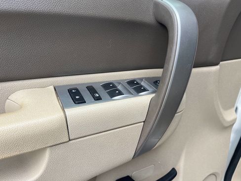 Used 2013 Chevrolet Silverado 1500 LT image 26