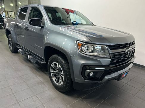 Used 2021 Chevrolet Colorado Z71 w/ Safety Package AWD/4WD image 2