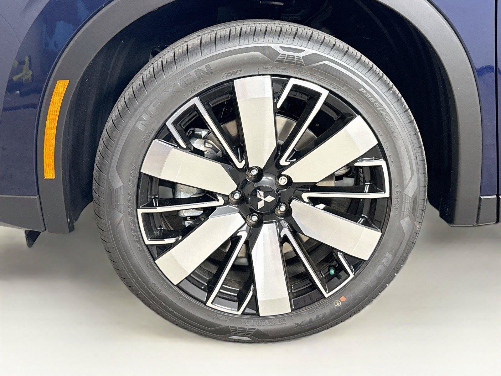 New 2026 Mitsubishi Outlander SE FWD image 35
