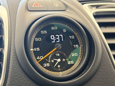 Certified 2016 Porsche Cayman GT4 RWD image 14