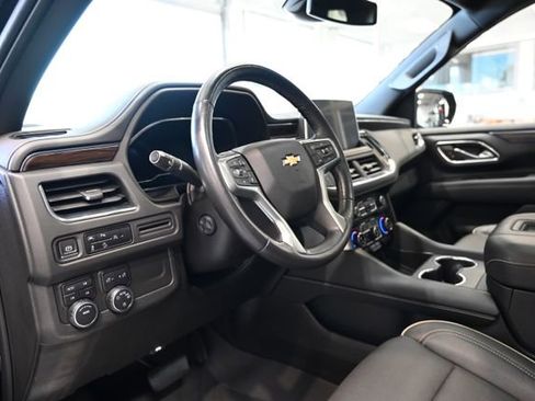 Used 2023 Chevrolet Tahoe Premier AWD/4WD image 22