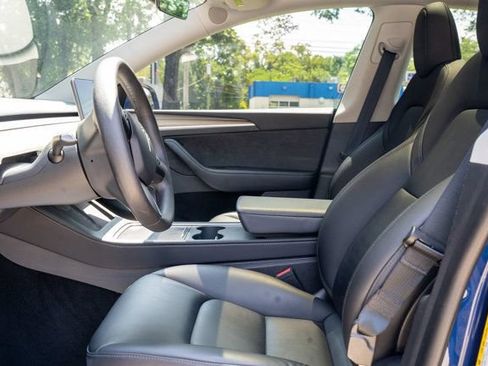 Used 2023 Tesla Model Y AWD image 17