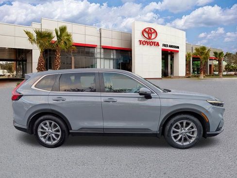 Used 2024 Honda CR-V EX-L image 3