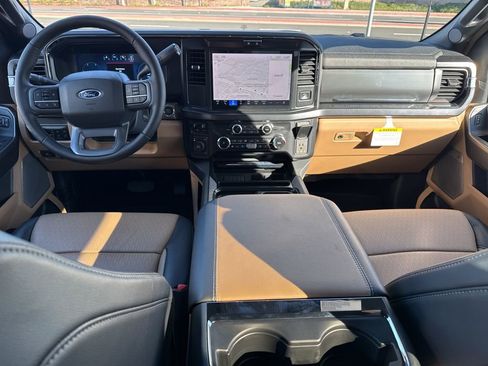 Used 2026 Ford F450 Lariat w/ FX4 Off-Road Package image 19