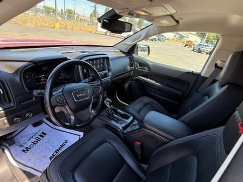 Used 2022 GMC Canyon AT4 image 17