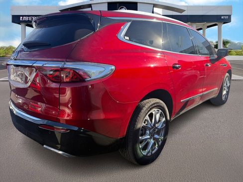 Used 2023 Buick Enclave Premium image 2