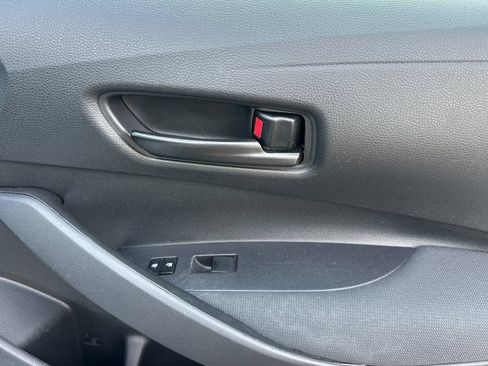 Used 2024 Toyota Corolla LE FWD image 20