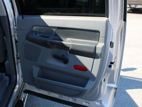 Used 2009 Dodge Ram 2500 Truck SLT image 32