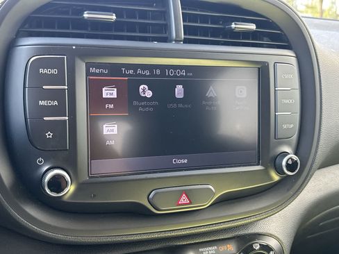 Used 2022 Kia Soul LX w/ Technology Package FWD image 17
