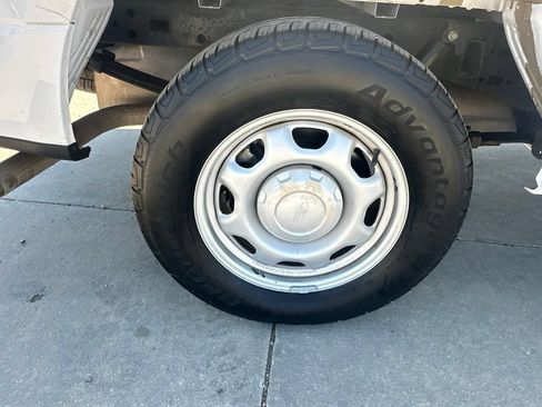 Used 2016 Ford F150 XL w/ Equipment Group 101A Mid RWD image 24