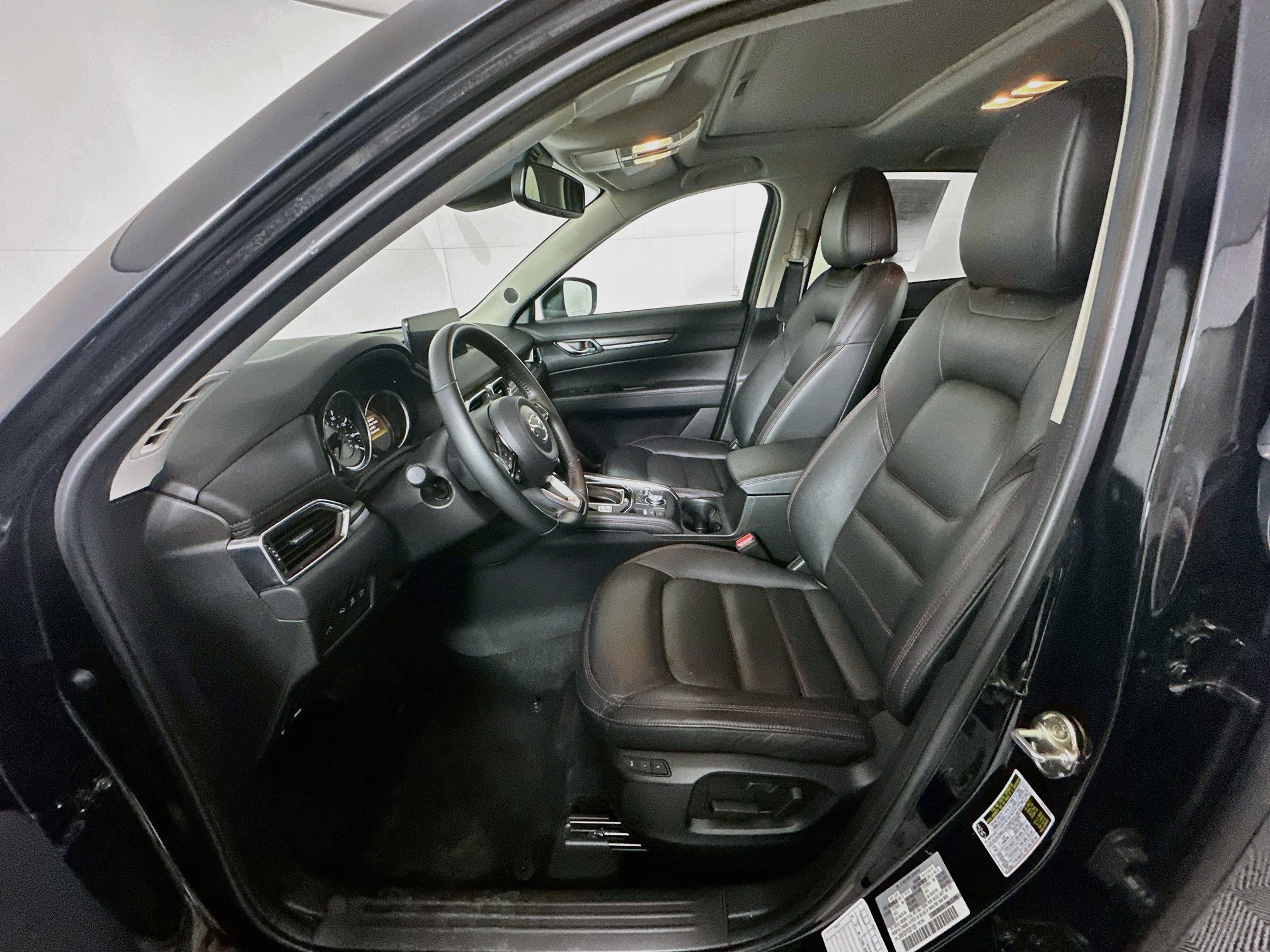 Used 2025 MAZDA CX-5 Carbon Edition AWD/4WD image 13