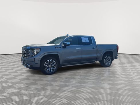 Certified 2025 GMC Sierra 1500 Denali w/ Denali Reserve Package AWD/4WD image 4