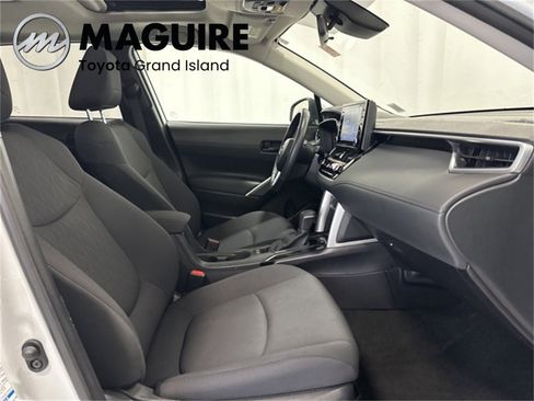 Used 2022 Toyota Corolla Cross LE image 22