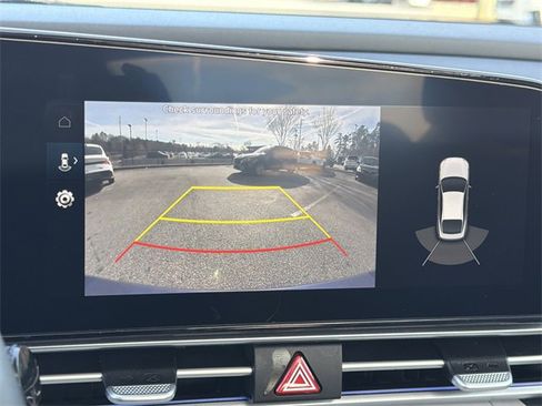 Certified 2023 Hyundai Elantra Limited image 29