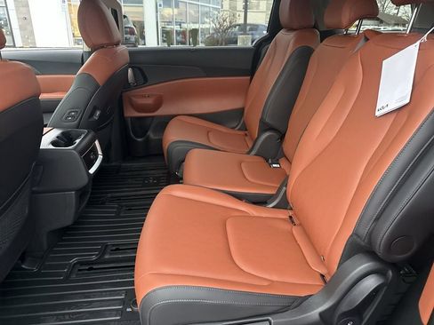 New 2026 Kia Carnival EX FWD image 26