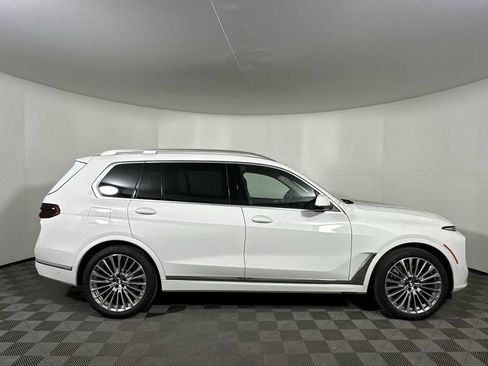 New 2026 BMW X7 xDrive40i w/ Premium Package image 8