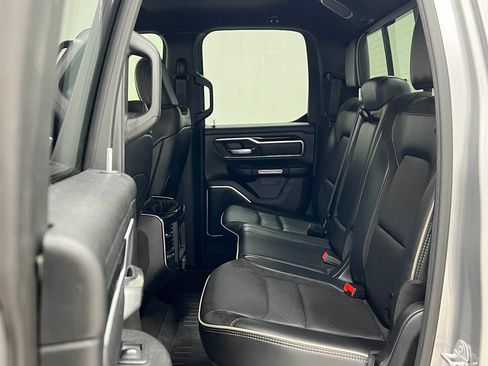 Used 2019 RAM 1500 Laramie w/ Sport Appearance Package AWD/4WD image 32