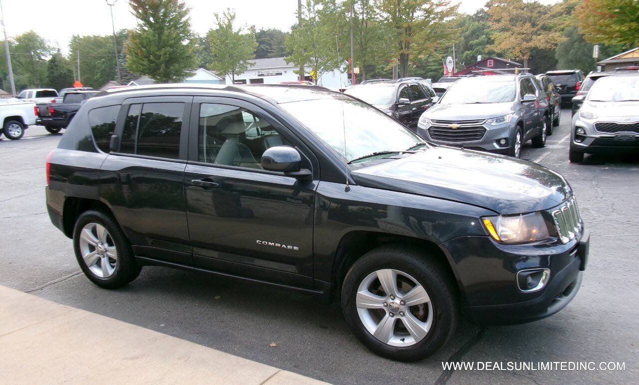 Used 2015 Jeep Compass High Altitude AWD/4WD image 2