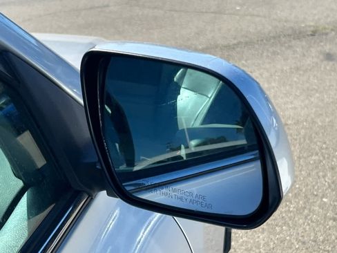 Used 2013 Toyota Highlander Limited image 13