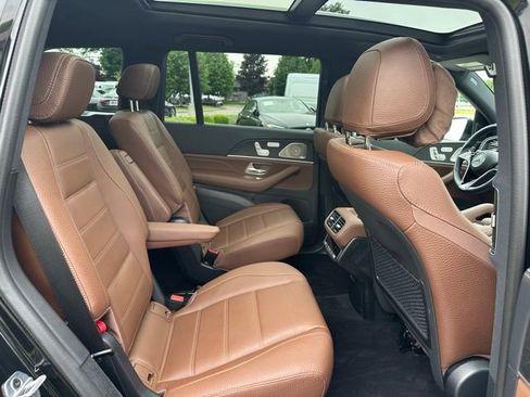 Used 2026 Mercedes-Benz GLS 450 4MATIC image 21