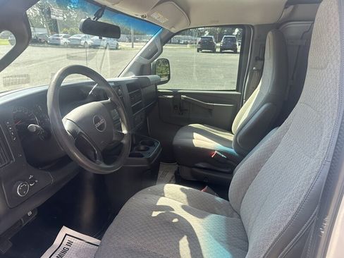 Used 2016 GMC Savana 2500 Extended w/ Chrome Appearance Package RWD image 5