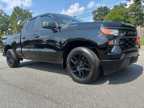 Used 2025 Chevrolet Silverado 1500 Custom w/ LPO, Dark Essentials Package AWD/4WD image 1