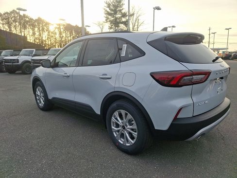 New 2025 Ford Escape Active w/ Cold Weather Package image 5