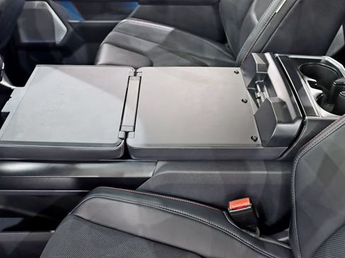 Used 2025 Ford F150 Raptor AWD/4WD image 30