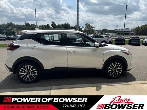 Used 2022 Nissan Kicks SV FWD image 8