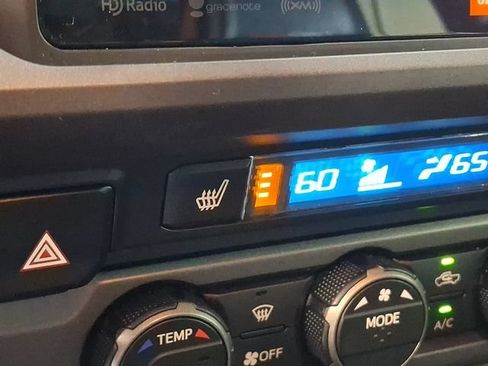 Used 2019 Toyota Tacoma TRD Pro AWD/4WD image 24