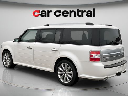 Used 2018 Ford Flex Limited w/ Equipment Group 301A FWD image 3