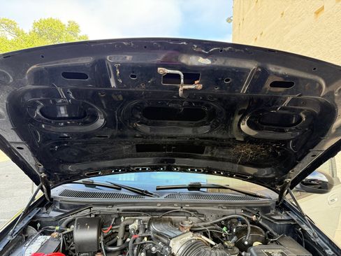 Used 2003 Ford F150 Harley-Davidson image 39