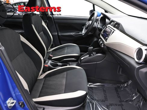Used 2022 Nissan Versa SV FWD image 23