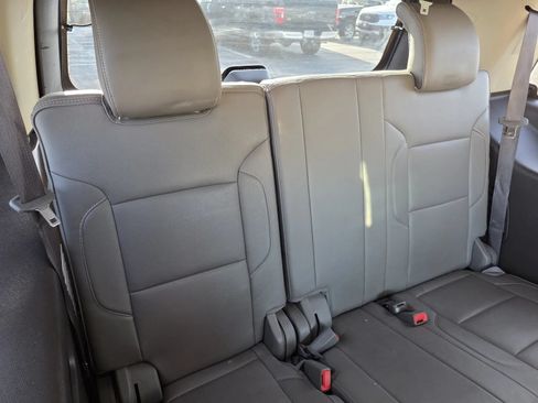 Used 2017 GMC Yukon Denali w/ Open Road Package AWD/4WD image 17