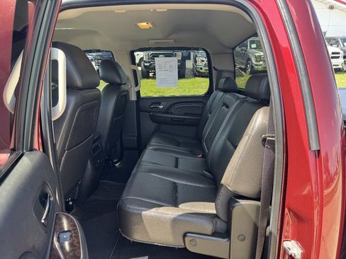 Used 2013 GMC Sierra 2500 Denali w/ Snow Plow Prep Package AWD/4WD image 11