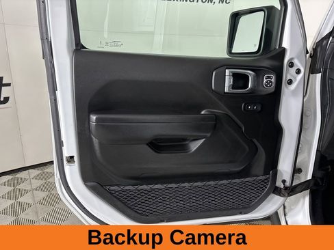 Used 2024 Jeep Wrangler Unlimited Rubicon image 8